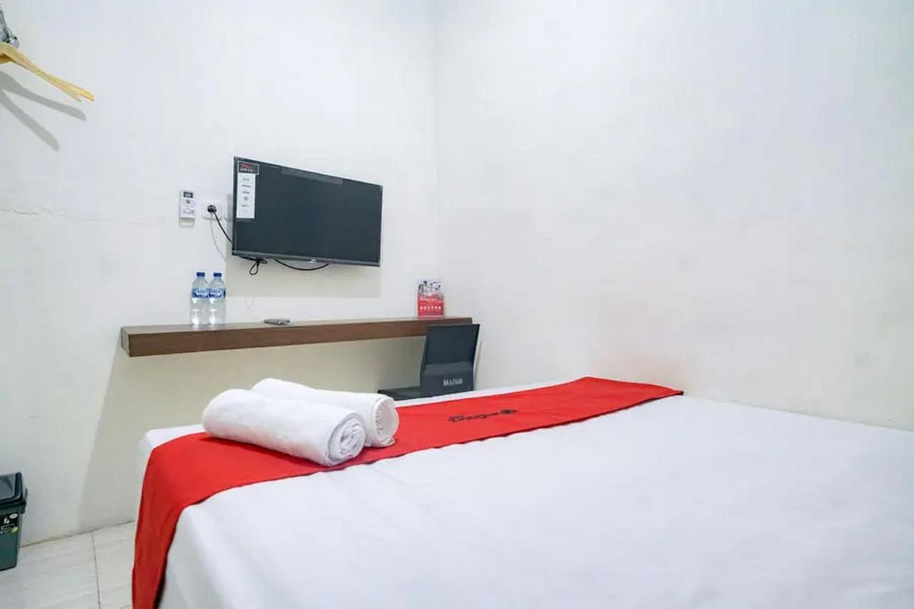 Reddoorz Near Ekowisata Mangrove Belawan Hotel Exterior foto