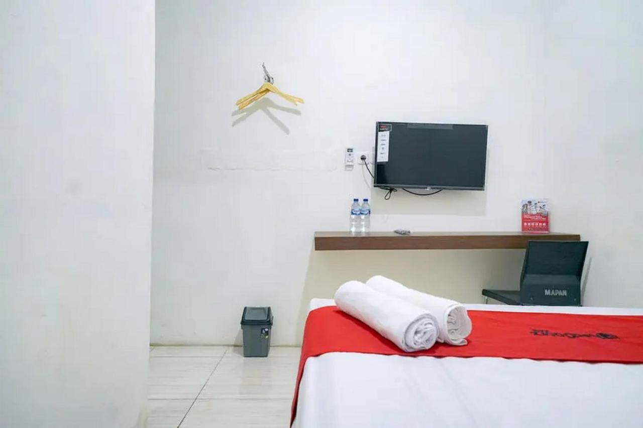 Reddoorz Near Ekowisata Mangrove Belawan Hotel Exterior foto